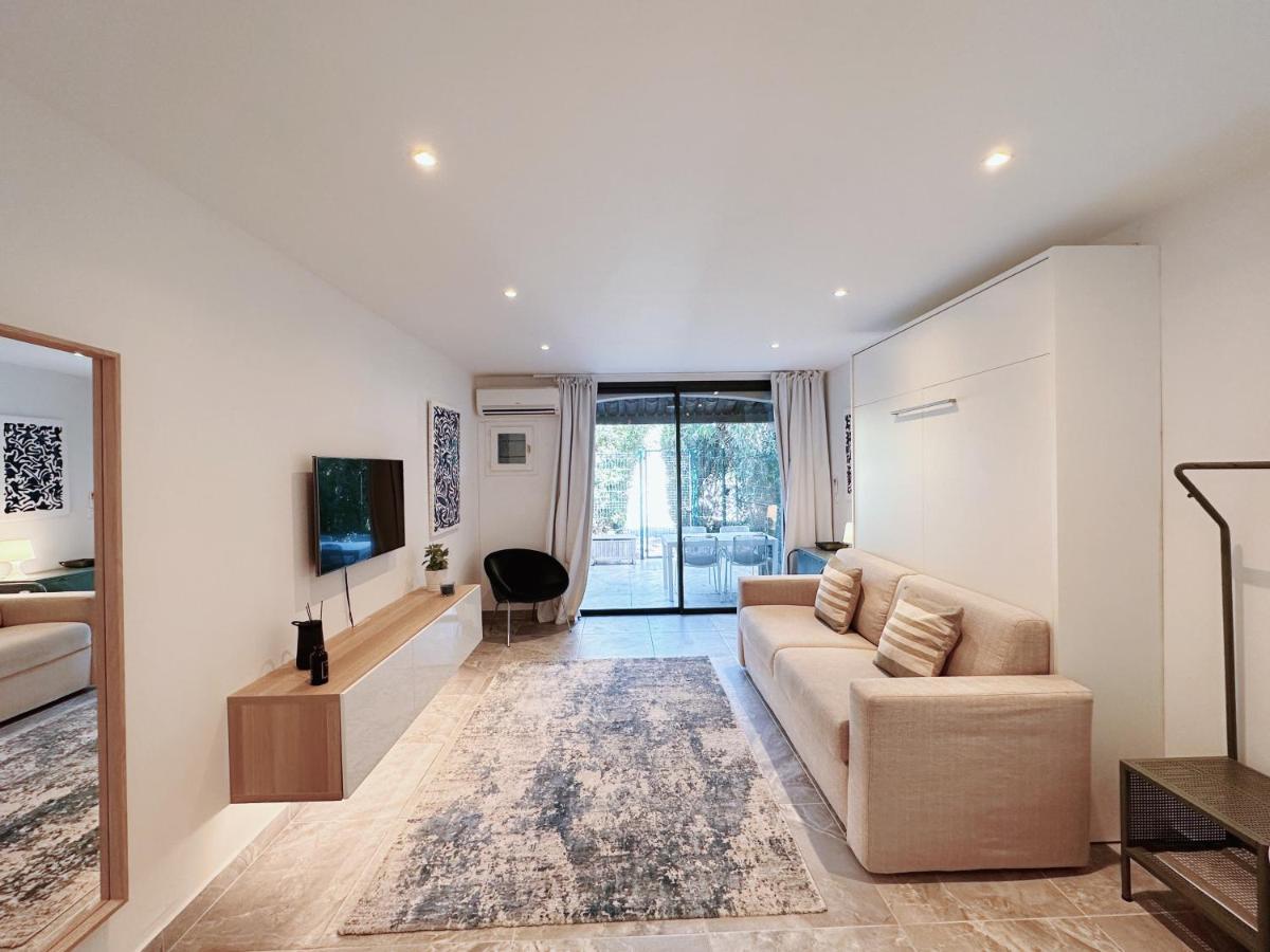 Studio Moderne Dans Le Golfe De Saint-Tropez Гассен Экстерьер фото